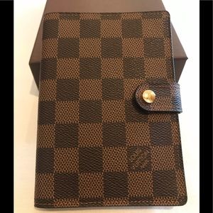🎉SOLD 🎉💯 Authentic LV Damier PM Agenda